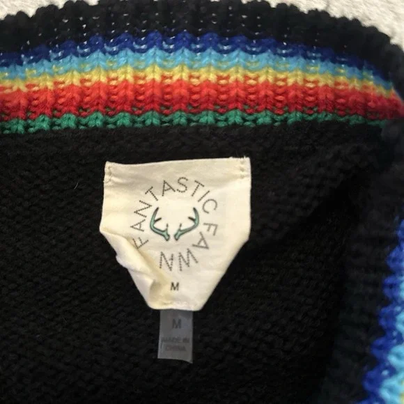 Fantastic Fawn Sweater With Rainbow Stripes size M‎ Multicolor